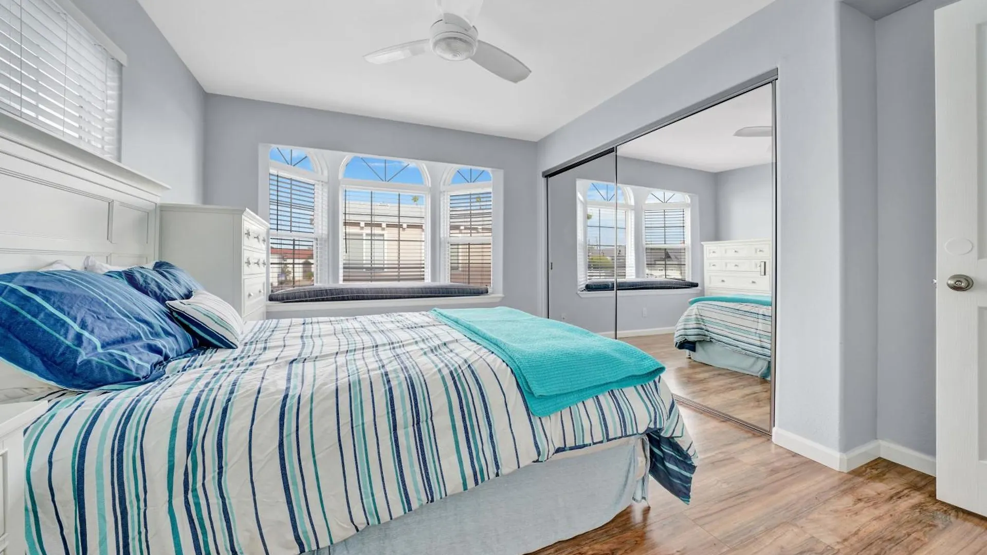 1404 W Oceanfront C Villa Newport Beach United States
