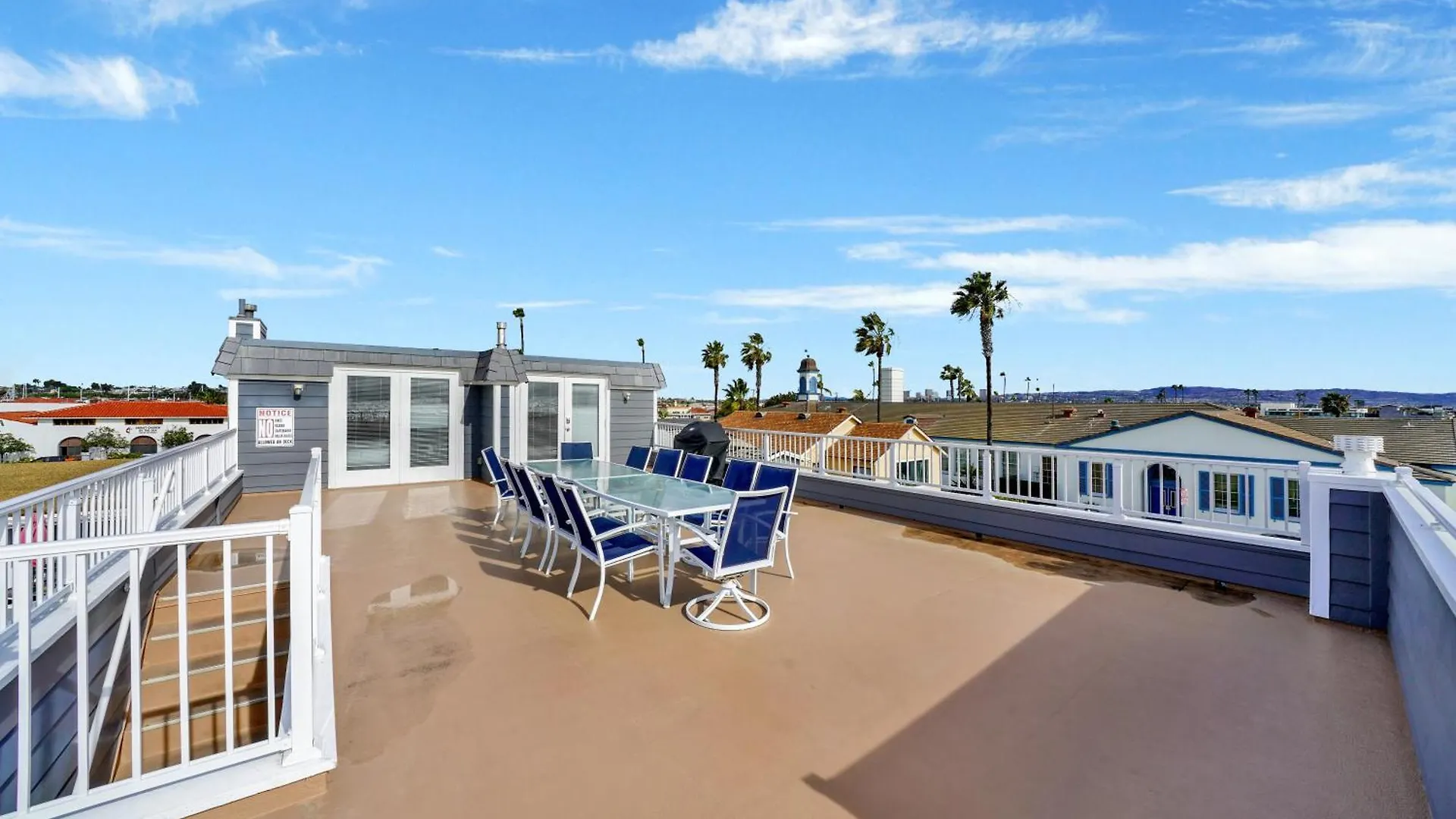 1404 W Oceanfront C Villa Newport Beach